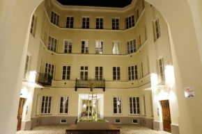 Гостиница Apartment In the Heart of Warsaw  Варшава